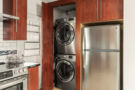 41b9a61b 850f 4d89 be11 531b2d222c0d