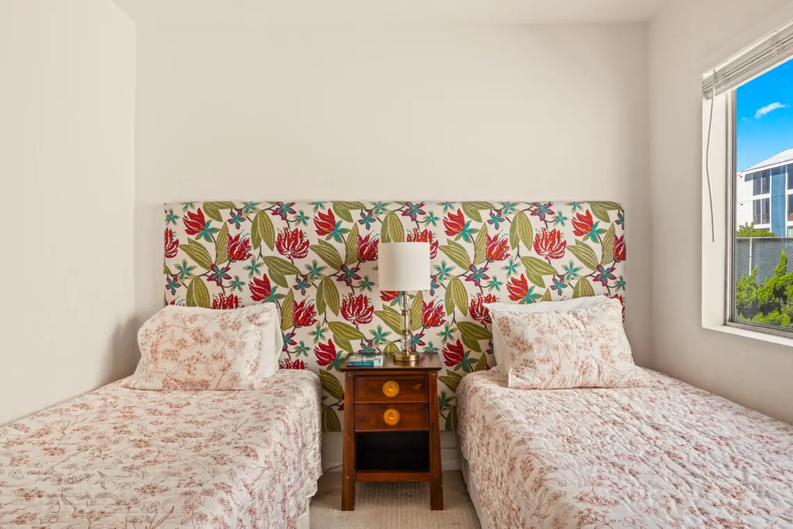 5710f9a2 254a 4fa0 bb5f 525a727320e6