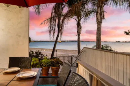 7d63ddbd 7efe 42c7 b5cf a9175fb4a78d