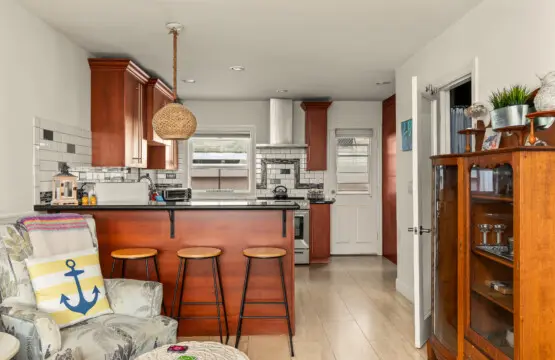 c25d76c1 13fc 4b6a b455 a772fad1aeb6