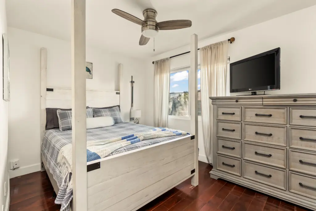 de295ebd b618 41e8 b21b 82ba46ce3dea