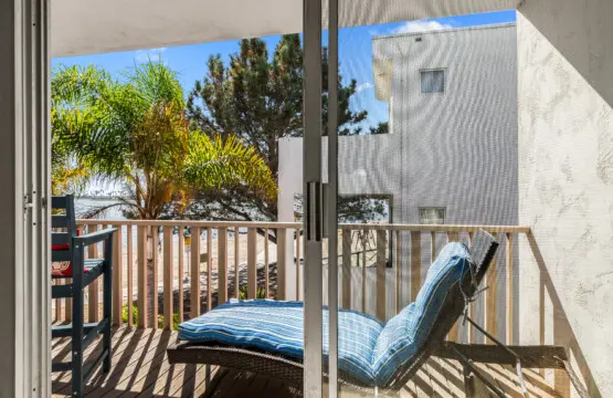 f1b397f5 1958 41ec a6dc dd060ed07641