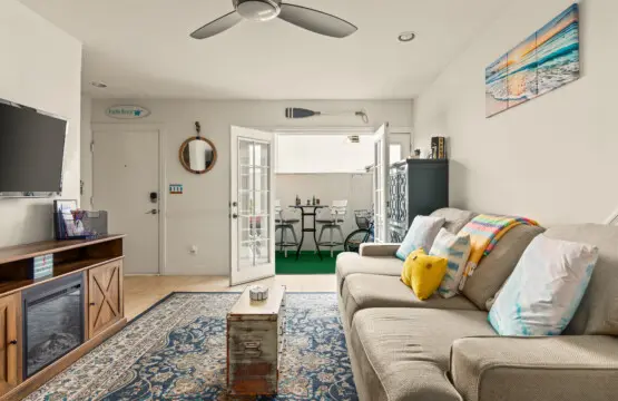 f979c3d3 c18c 4245 82dc 5da57403c521